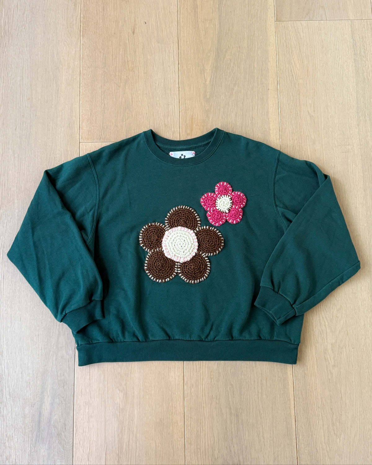 flower sweatshirt, M