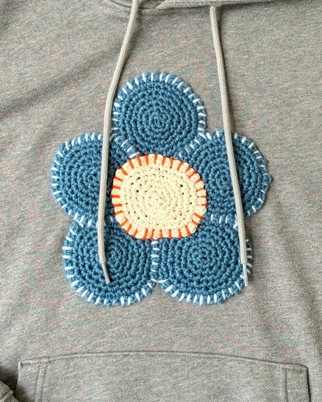 flower sweatshirt, L