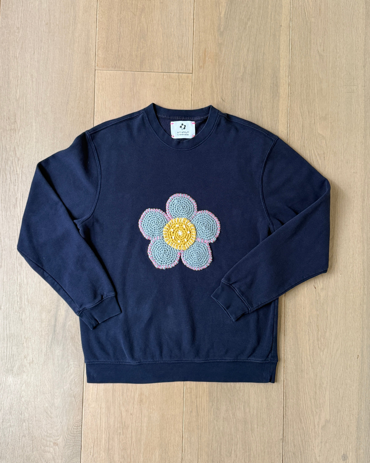flower sweatshirt, M