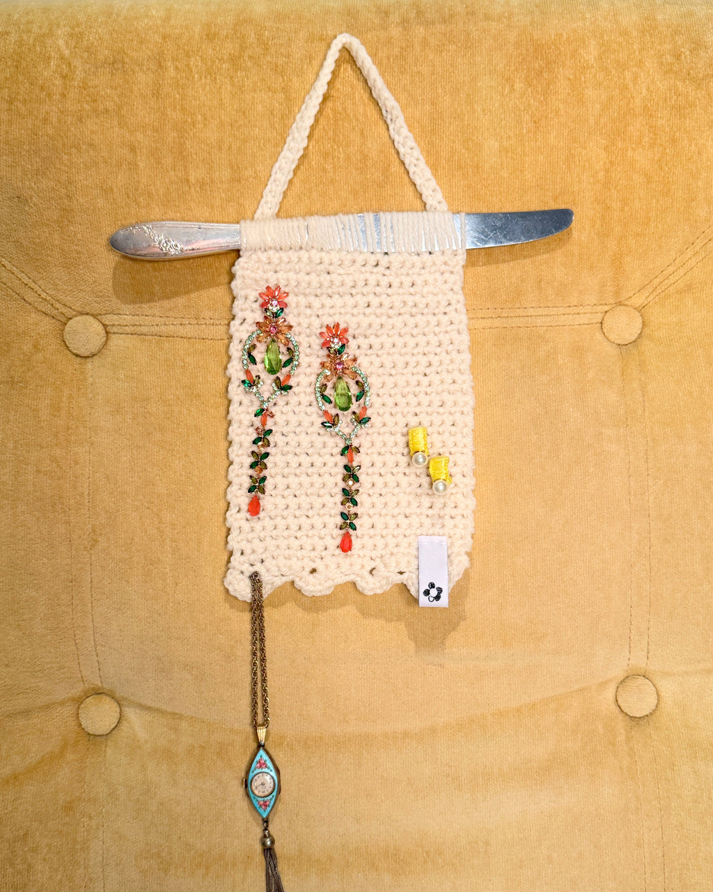 jewelry hanger, big knife no.1